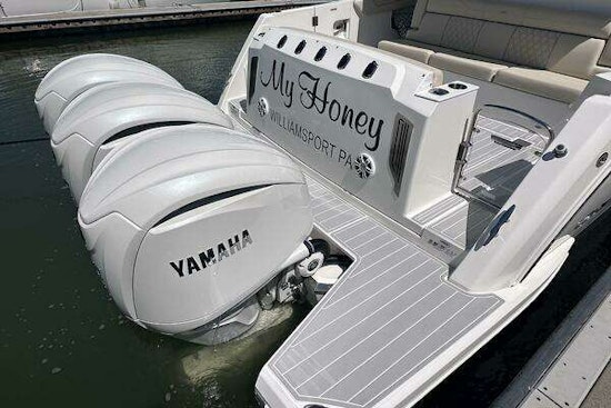 Regal 38 SAV Yacht For Sale