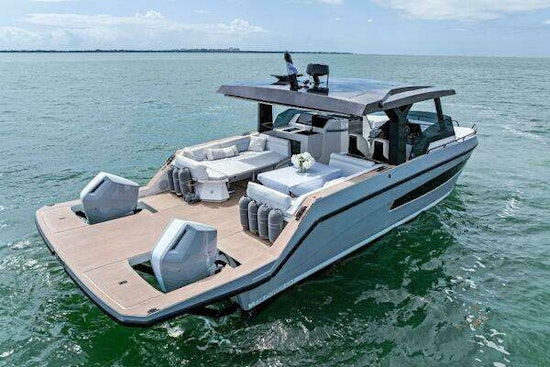 Tesoro T38 Yacht For Sale