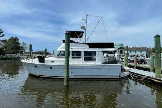 Beneteau 34 Swift Trawler Yacht For Sale