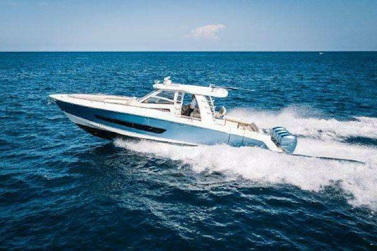 Boston Whaler 42 Outrage Yacht For Sale