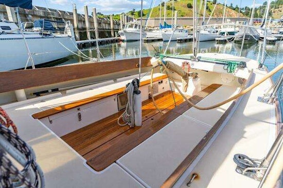 Alerion  Yacht For Sale
