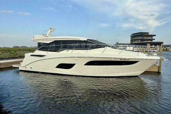 Sea Ray  Yacht For Sale