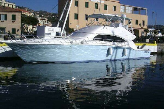Bertram 630 Convertible Yacht For Sale