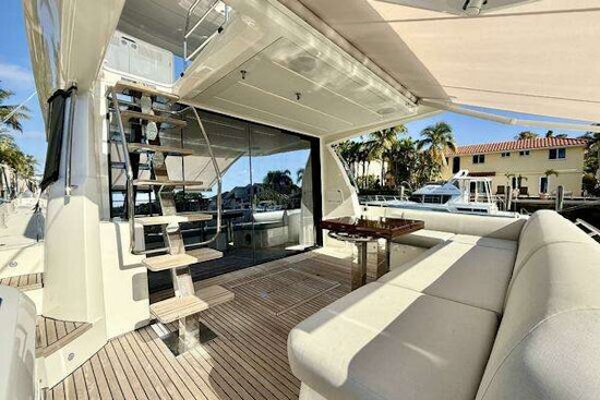 Prestige 590 Flybridge Yacht For Sale