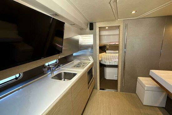 Azimut 40 Verve Yacht For Sale