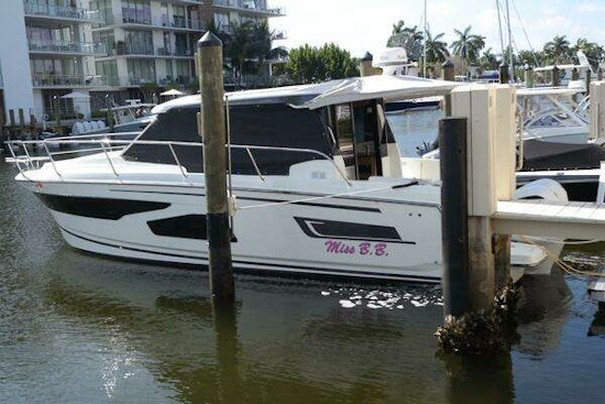 Jeanneau NC1095 Yacht For Sale