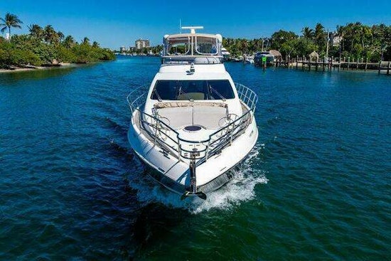 Azimut 62 EVOLUTION FLY Yacht For Sale