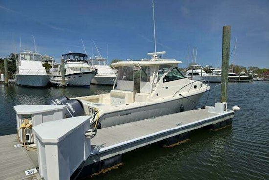 Pursuit 345 Offshore Yacht For Sale