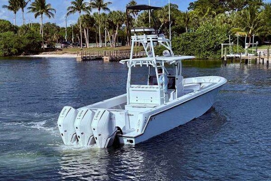 Contender 39 ST Yacht For Sale