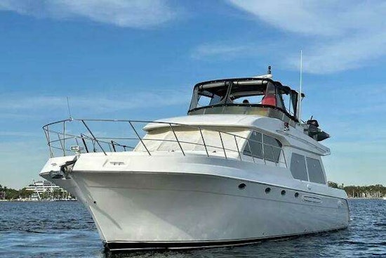 Navigator 5400 Yacht For Sale