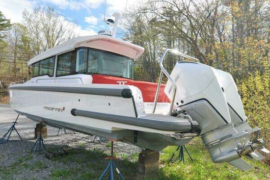 Axopar 37 Cross Cabin Yacht For Sale