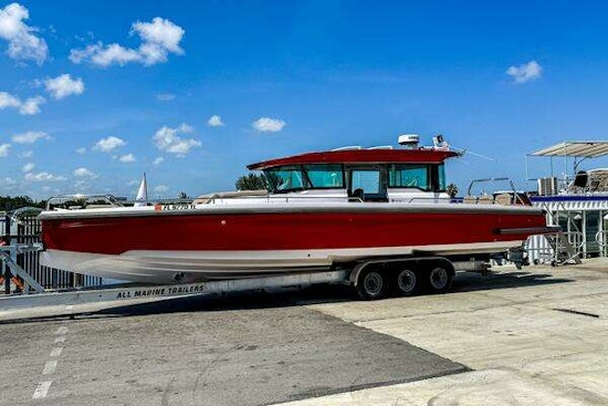 Axopar 37XC CROSS CABIN Yacht For Sale