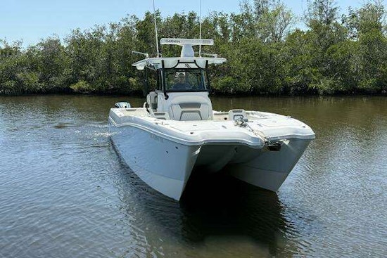 World Cat  Yacht For Sale
