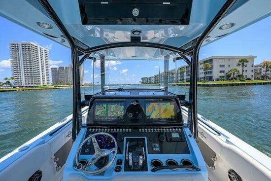 Fountain CC Yacht For Sale