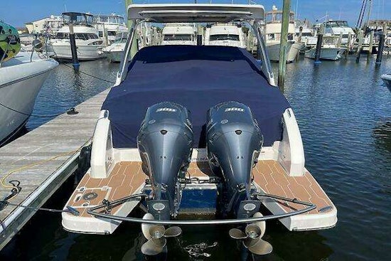 Regal 33 OBX Yacht For Sale