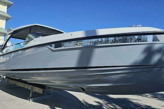 Saxdor 320 GTO Yacht For Sale