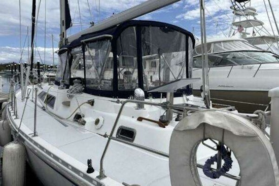 Hylas 46 Yacht For Sale