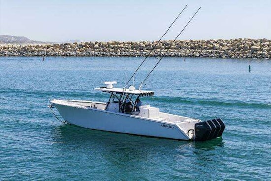 SeaHunter 39 Center Console Yacht For Sale