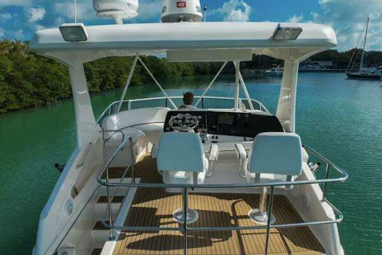 Silverton 42 Convertible Yacht For Sale