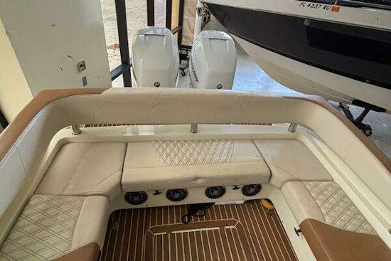 Statement 35 Center Console Yacht For Sale