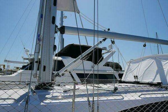 Catalina 425 Yacht For Sale