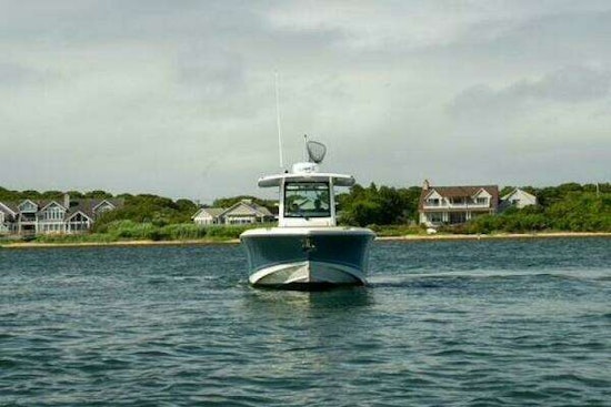 Boston Whaler 330 Outrage Yacht For Sale