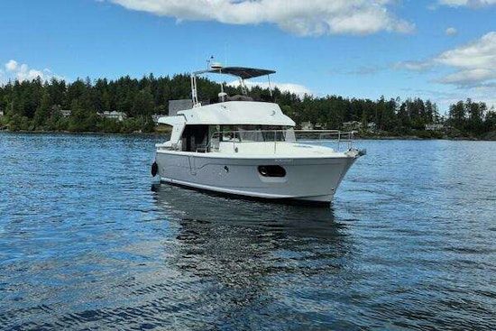 Beneteau 35 Swift Trawler Yacht For Sale
