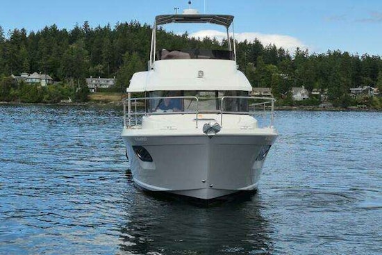 Beneteau 35 Swift Trawler Yacht For Sale