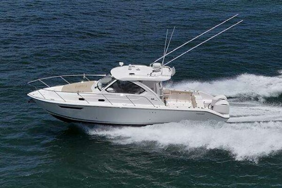 Pursuit 325 OS Yacht For Sale