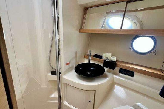 Azimut  Yacht For Sale