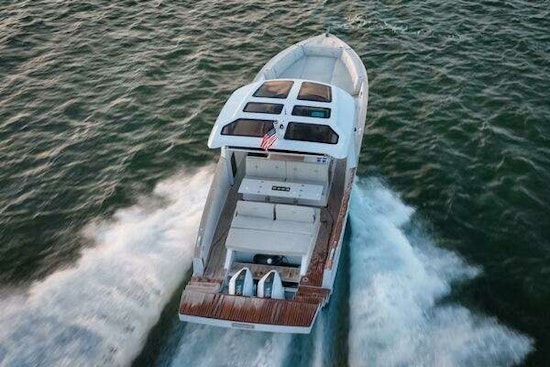 Tesoro T40 Yacht For Sale