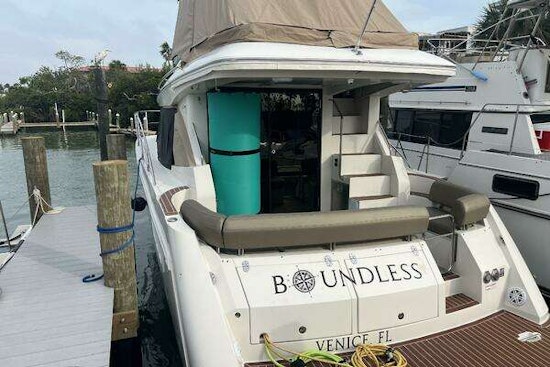 Carver C34 Yacht For Sale