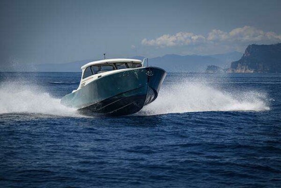 Toy Marine 39 Outboard Yacht For Sale