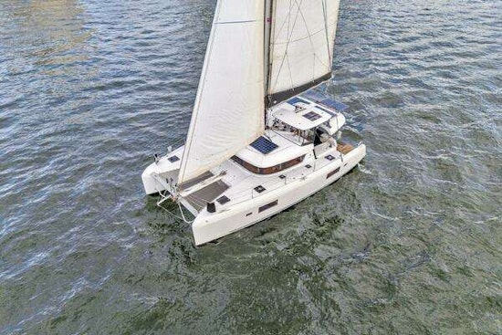 Lagoon 42 Yacht For Sale
