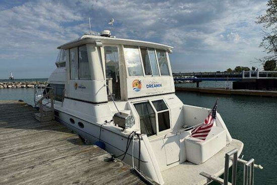 Carver  Yacht For Sale