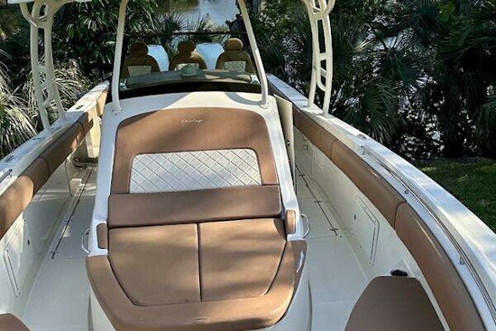 Chris-Craft Catalina 34 Yacht For Sale