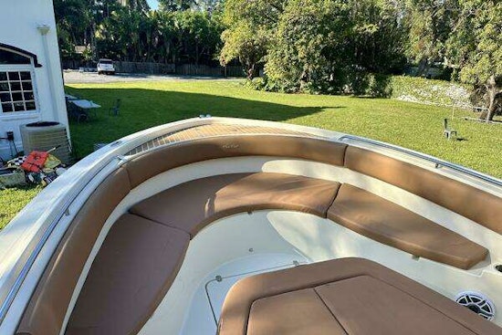 Chris-Craft Catalina 34 Yacht For Sale