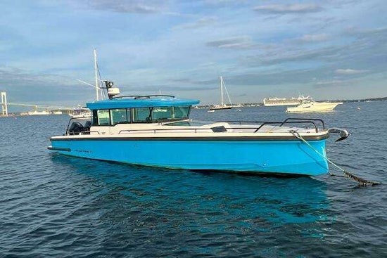 Axopar 37 XC Yacht For Sale