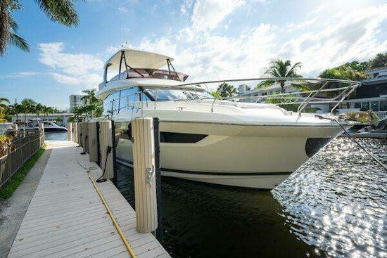 Prestige 520 Fly Yacht For Sale