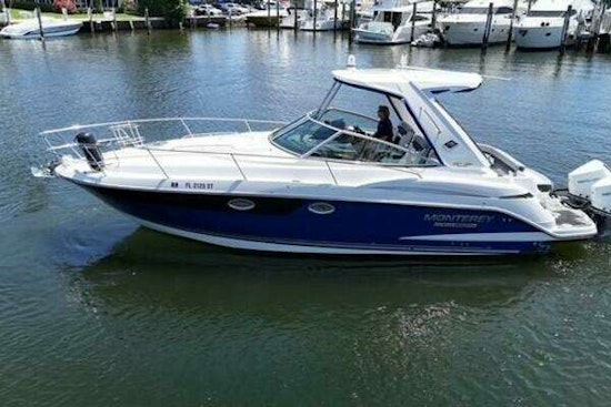 Monterey 345 Sport Yacht Yacht For Sale