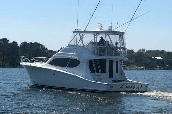 Hatteras 54 Convertible Yacht For Sale