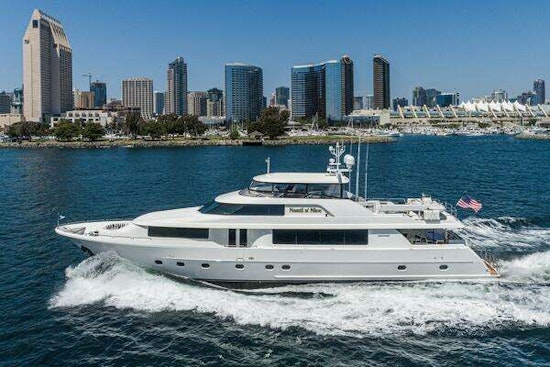 Westport 112 Yacht For Sale