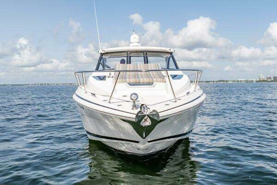 Regal 35 Sport Coupe Yacht For Sale