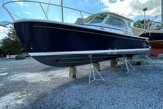 Back Cove 32 Yacht For Sale
