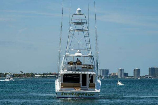 Hatteras 68 Convertible Yacht For Sale
