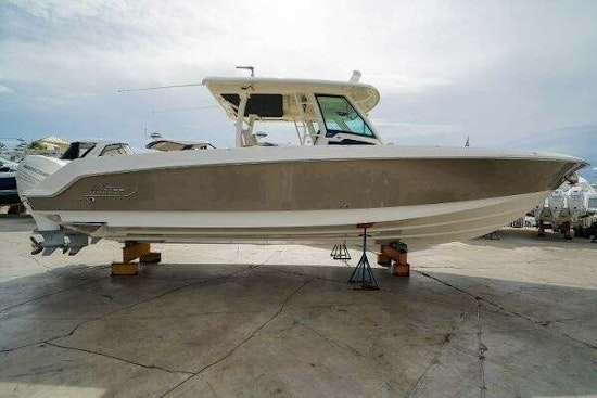 Boston Whaler 380 Outrage Yacht For Sale