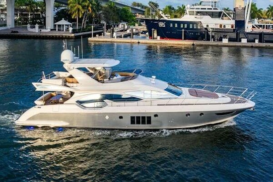 Azimut 70 Fly Yacht For Sale