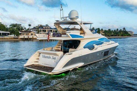 Azimut 70 Fly Yacht For Sale