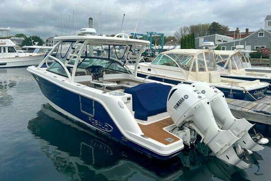 Robalo R317 Yacht For Sale