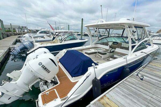 Robalo R317 Yacht For Sale